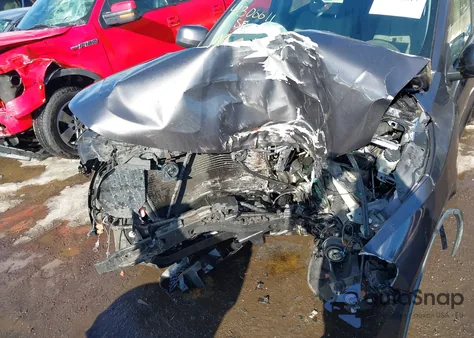 2013 Dodge Durango Sxt z USA, uszkodzony, nr VIN 1C4RDHAG8DC687724